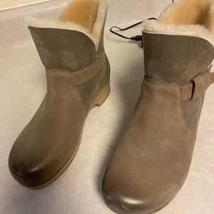 Dansko Boots - women’s size 39 - worn once -impulse buy